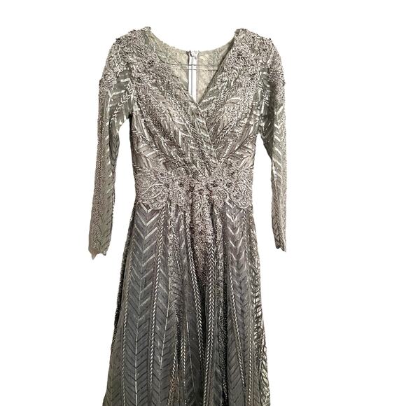 Mac Duggal Gown Embellished Illusion Long Sleeve Wrap Platinum Size 4 NWT 20189 - Picture 4 of 10